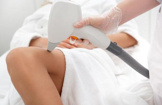 激光脫毛,女生腿毛長是一種怎樣的體驗?(圖1) 激光脫毛,女生腿毛長是一種怎樣的體驗?(圖1)